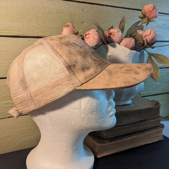 Disney Parks "EVERYTHING'S better with SPRINKLES" Baseball Cap Hat Shimmery Gold - Picture 6 of 9